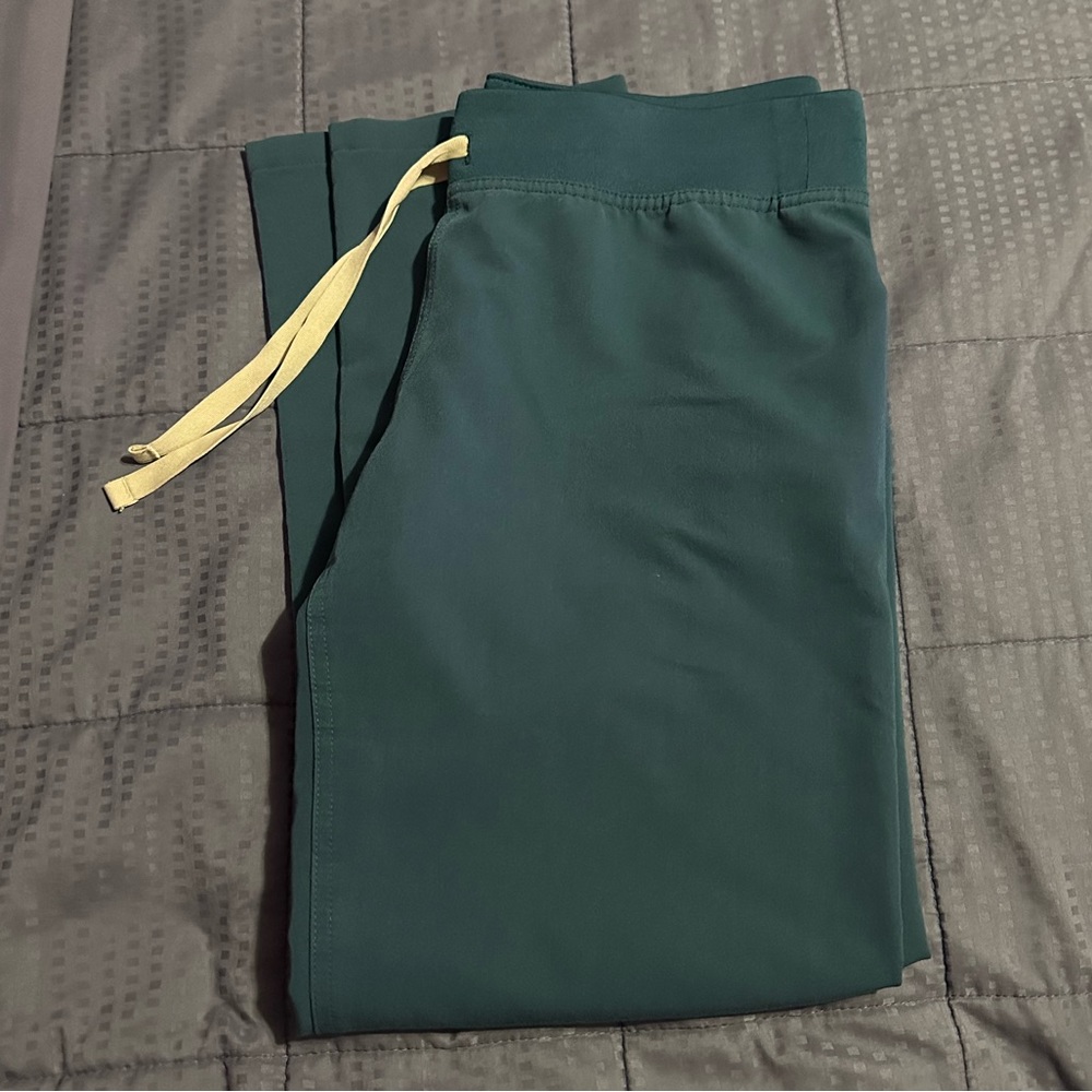 Figs scrub pants